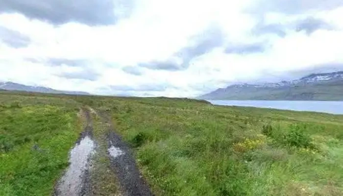 Holmakirkjugardur Kirkjugarður - Reyðarfjörður