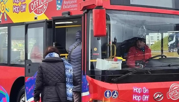 Hop On Hop Off -  Reykjavik+258476+7 - Reykjavík