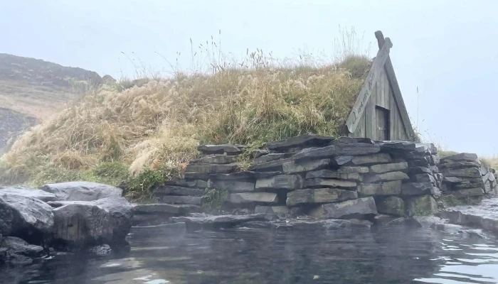 Hrunalaug -  Opið Nuna - Flúðir