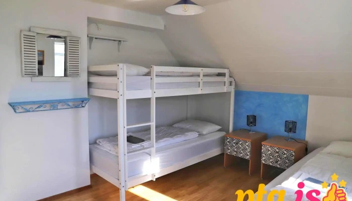 Husavik Green Hostel Herbergi - Húsavík