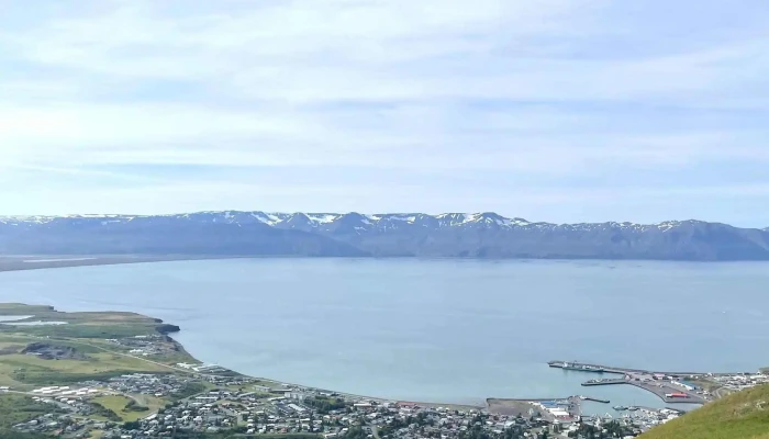 Husavik Mountain Numer - Húsavík