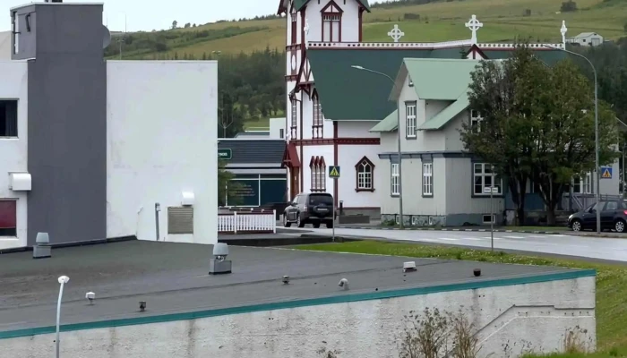 Husavikurkirkja Hvar - Húsavík