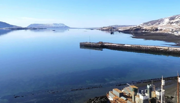 Hvalstodin I Hvalfirdi Kynning - Miðsandur