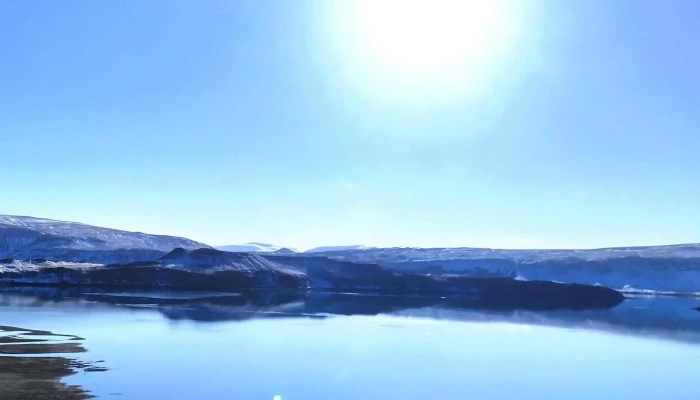 Hvalstodin I Hvalfirdi Myndir - Miðsandur