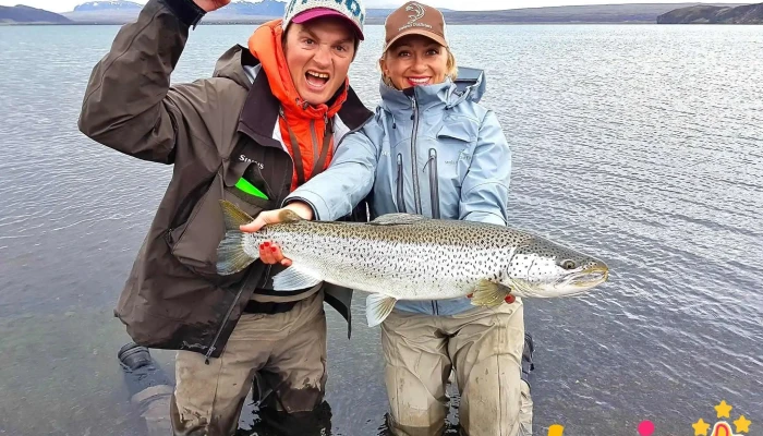 Iceland Outfitters -  Fra Eiganda - Kópavogur
