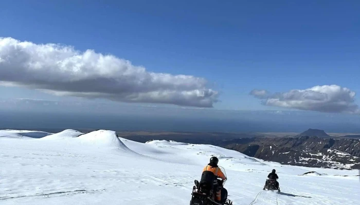 Icelandic Mountain Guides By Icelandia -    Myrdalsjokull Base Camp Instagram - Vík