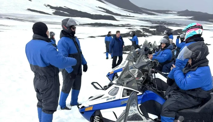 Into The Glacier -  Aætlun - Reykjavík