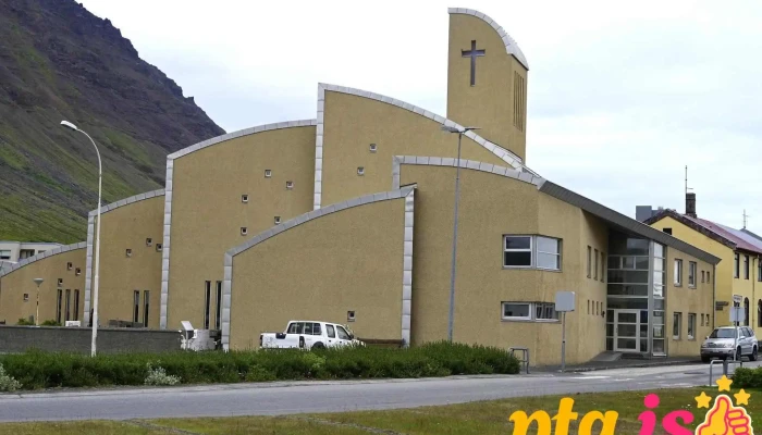 Isafjardarkirkja Lutersk Kirkja - Ísafjörður
