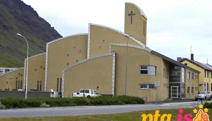 Ísafjarðarkirkja - Ísafjörður