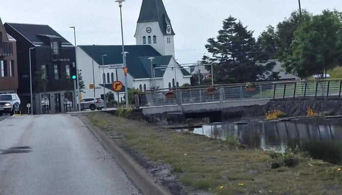 Isbud Vesturbaejar Hvar - Hafnarfjörður