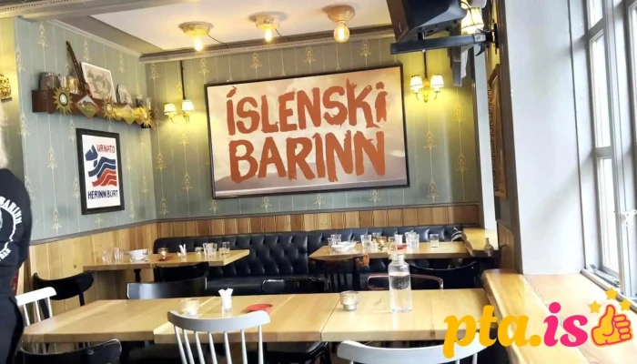 Islenski Barinn   The Icelandic Bar Stemning - Reykjavík