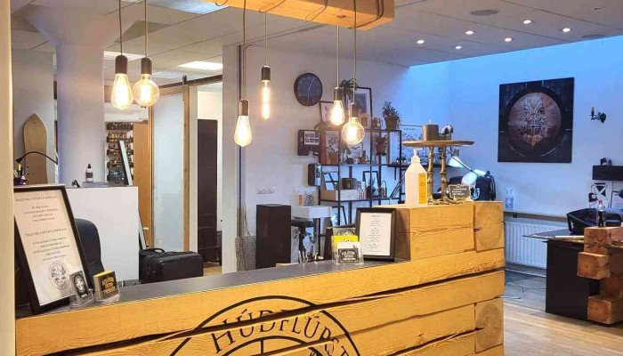 Islenzka Hudflurstofanthe Icelandic Tattoo Corp Huðflur Og Likamsgotunarstofa - Reykjavík