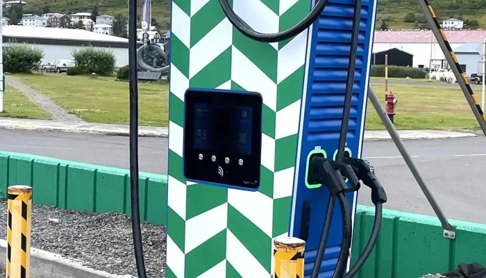 Isorka Charging Station - Tjarnargata 4 - 6