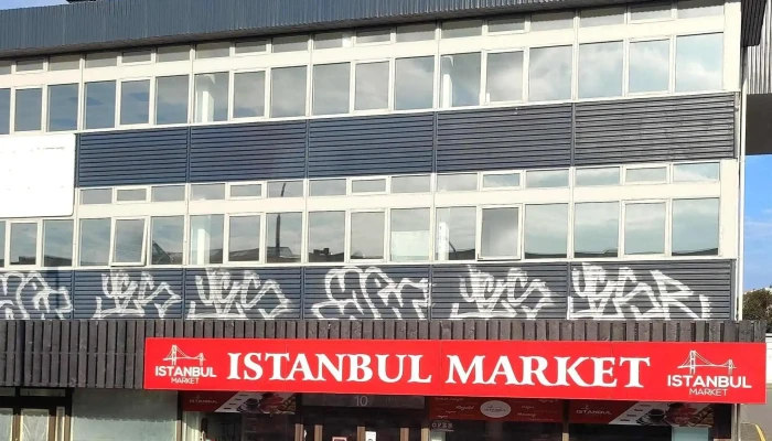 İstanbul Market - 108 Reykjavík