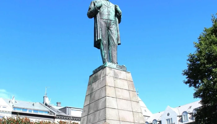 Jon Sigurdsson Instagram - Reykjavík
