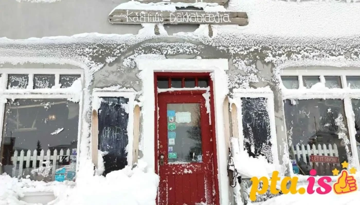 Kaffihus Bakkabraedra Fra Eiganda - Dalvík