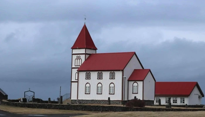 Kalfatjarnarkirkja Vefsiða - Vogar