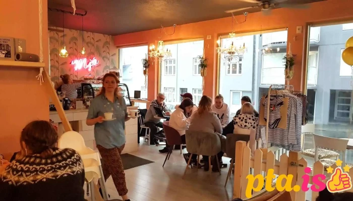 Kattakaffihúsið - 101 Reykjavík