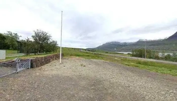 Kirkjugardur Kirkjugarður - - Reyðarfjörður