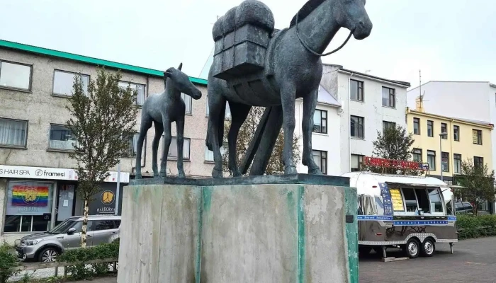 Klyfjahestur -  Skulptur - Reykjavík