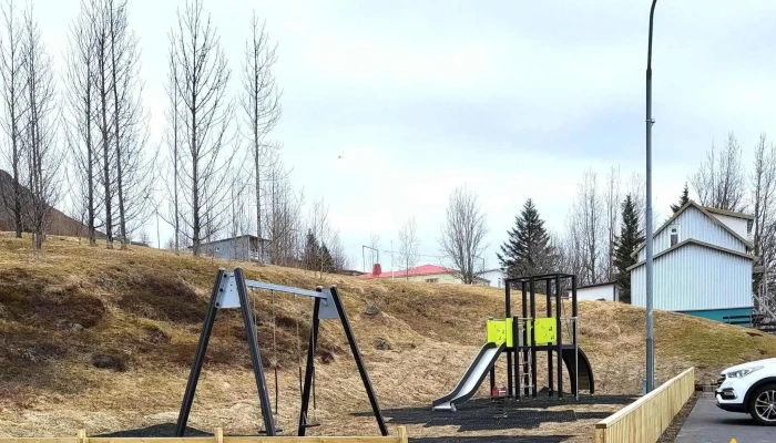 Leikvöllur - 750 Fáskrúðsfjörður
