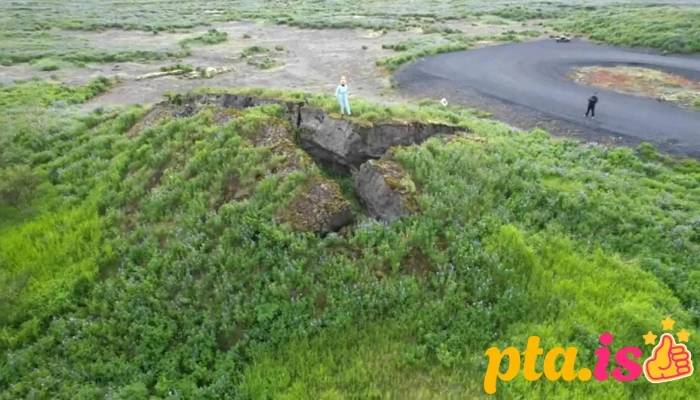 Leitahraun Lava Blisters -  Sogulegt Kennileiti - Þorlákshöfn