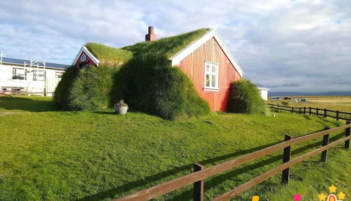 Lindarbakki -  Sogulegt Kennileiti - Bakkagerði