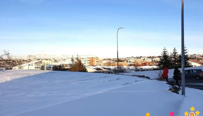 Lindir -  Islandspostur - Kópavogur