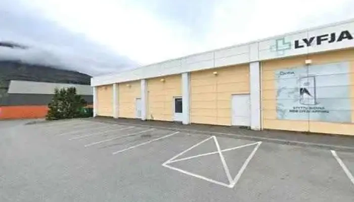 Lyfja Reydarfirdi Street View 360deg - Reyðarfjörður