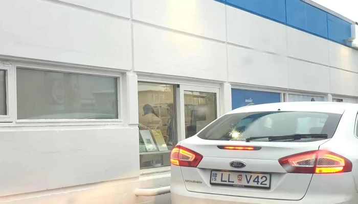 Lyfjaval Vesturlandsvegi - Reykjavík