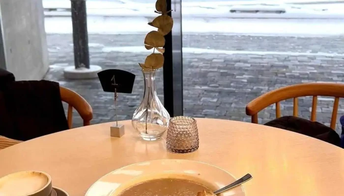 Mói Bistro - 600 Akureyri