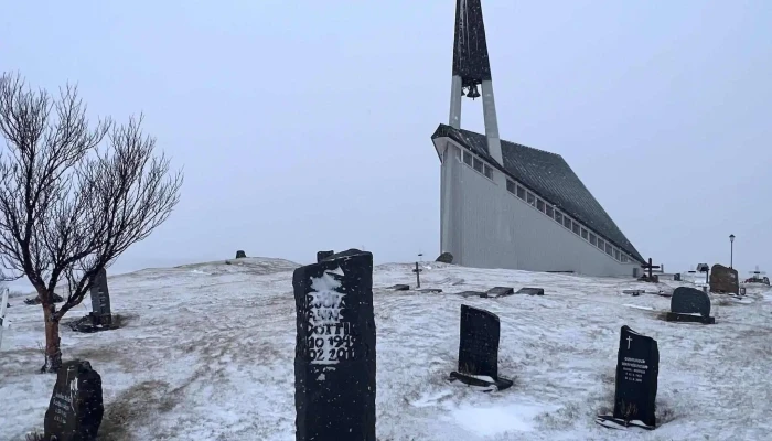 Mosfellskirkja -  Mosfellsbær+258510+10 - Mosfellsbær