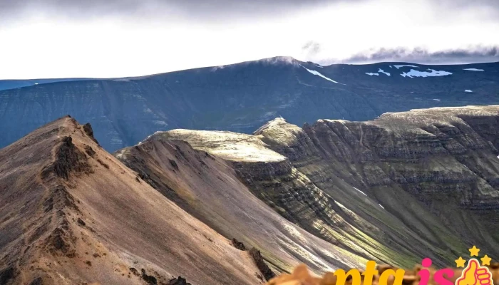 Moskardshnjukar Ferðamannastaður - Svínaskarðsleið