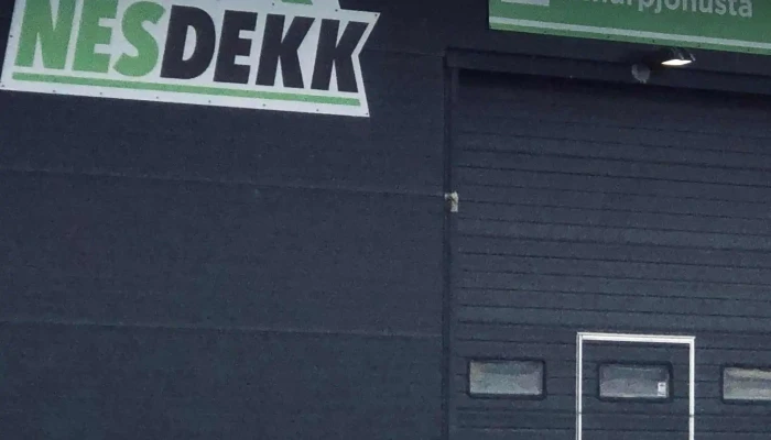 Nesdekk Njardarbraut 9 Opið Nuna - Njarðvík