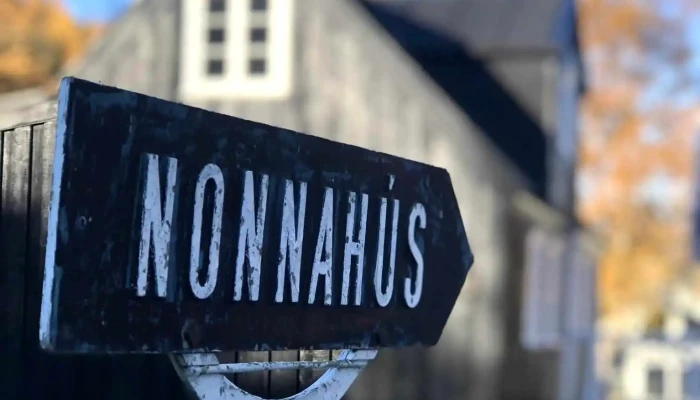 Nonnahus Fra Eiganda - Akureyri