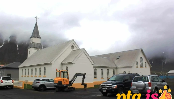 Olafsfjardarkirkja Kirkja - Ólafsfjörður