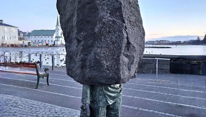 Othekkti Embaettismadurinn   Magnus Thomasson Skulptur - Reykjavík