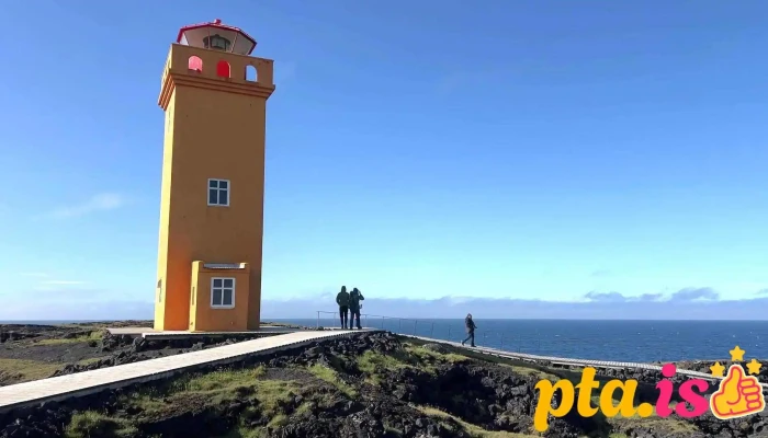 Parking For Svortuloft Lighthouse Myndskeid - Unnamed Road