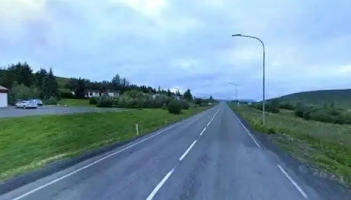 Postbox Laugum Vid Sparisjodinn Posthus - Laugar