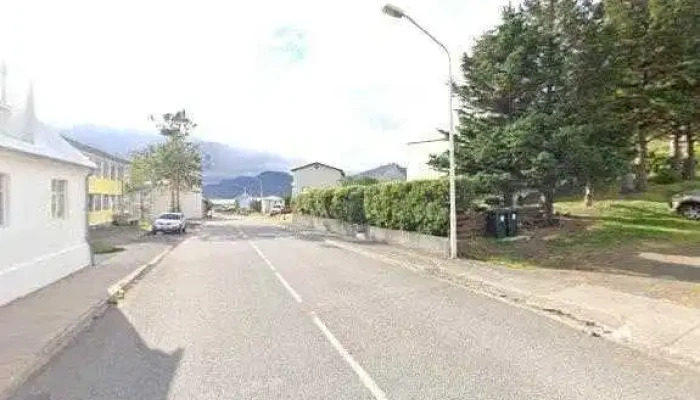 Postbox Thingeyri Vid Hamonu Posthus - Thingeyri