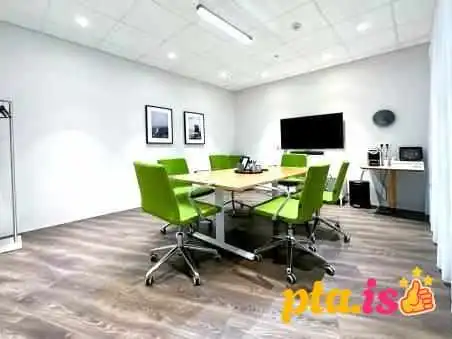 Regus -    Reykjavik Harbour Square Fra Eiganda - Reykjavík