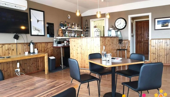 Restaurant Krían - 611 Sandvík