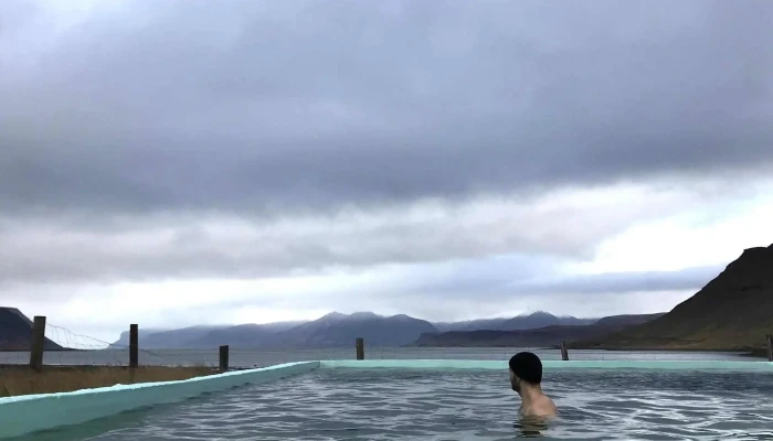 Reykjarfjordur By Fjord Arnarfjordur -  Staðsetning - Bíldudalur