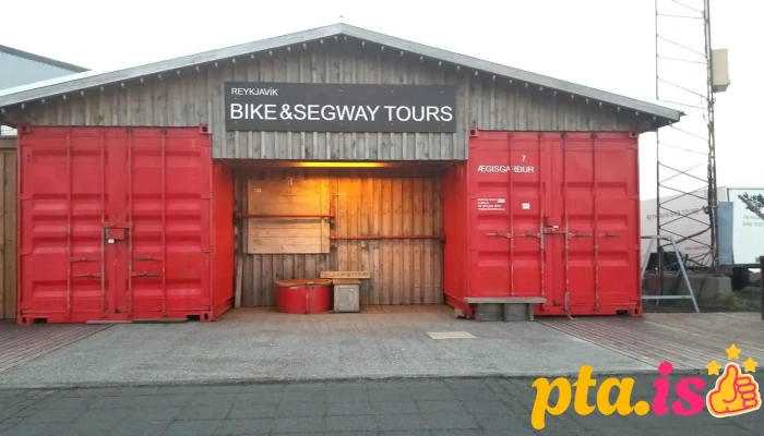Reykjavik Bike Tours -  Naerumhverfi - Reykjavík