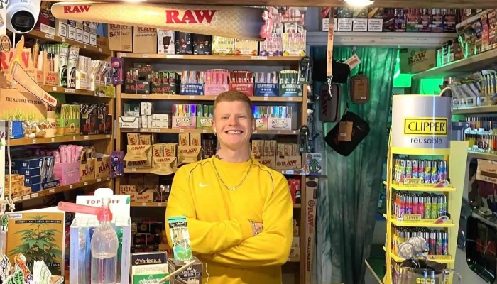 Reykjavik Headshop Ad Innan - Reykjavík