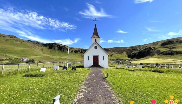 Reyniskirkja - Vík