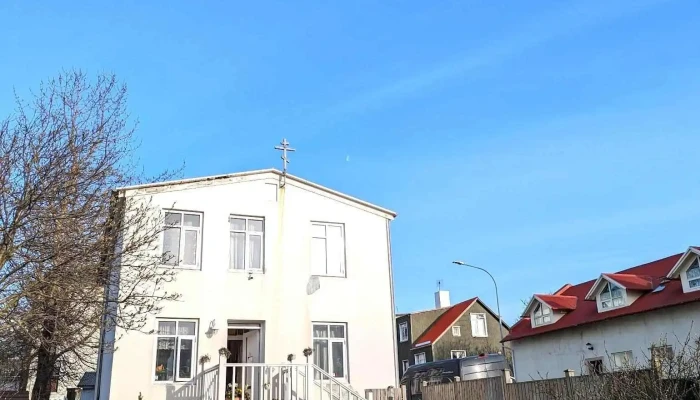 Russneska Retttrunadarkirkjan A Islandi Kirkja Russnesku Retttrunaðarkirkjunnar - Reykjavík