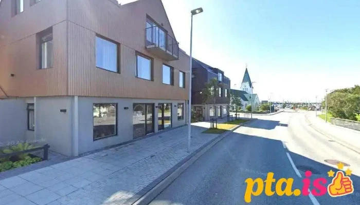 Scime hár slf - 220 Hafnarfjörður
