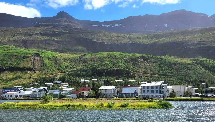 Seydisfjordur Upplysingamidstod Nalægt Mer - Seyðisfjörður