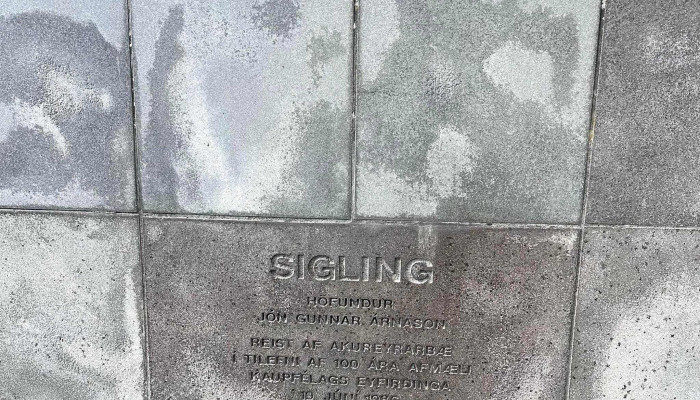 Sigling Eftir Jon Gunnar Arnason Staðsetning - Akureyri